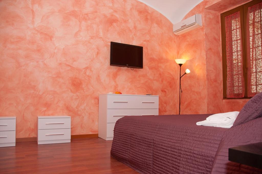 Lucky Domus Esquilino Lägenhet Rom Rum bild